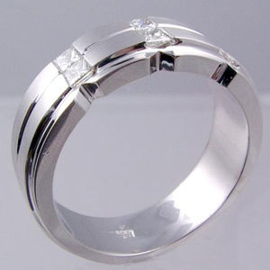 Diamond Mens Wedding Ring .65TDW 18KT White Gold